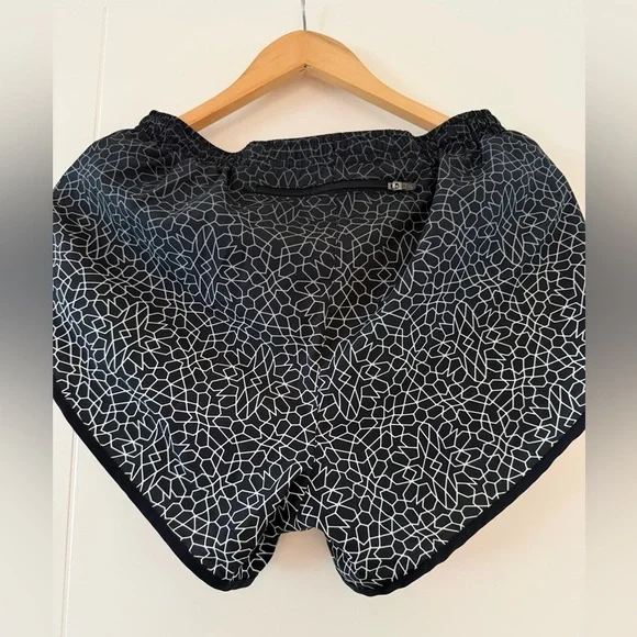 Nike Women's Dri-FIT Tempo Lined Running Shorts, size medium. - Picture 6 of 8